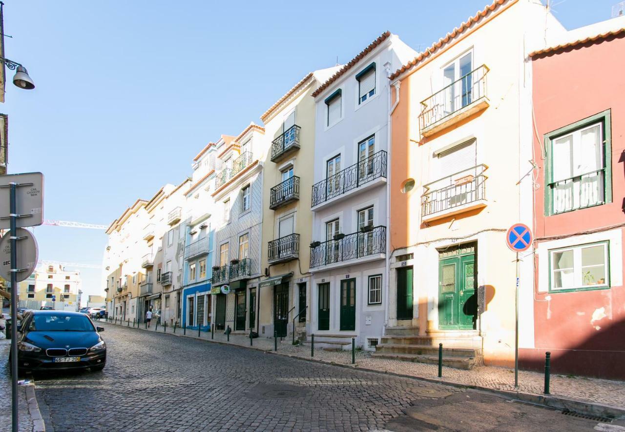 Joivy Cosy 1-bed Flat With Balcony In Alfama, Moments From The Port * Lisboa