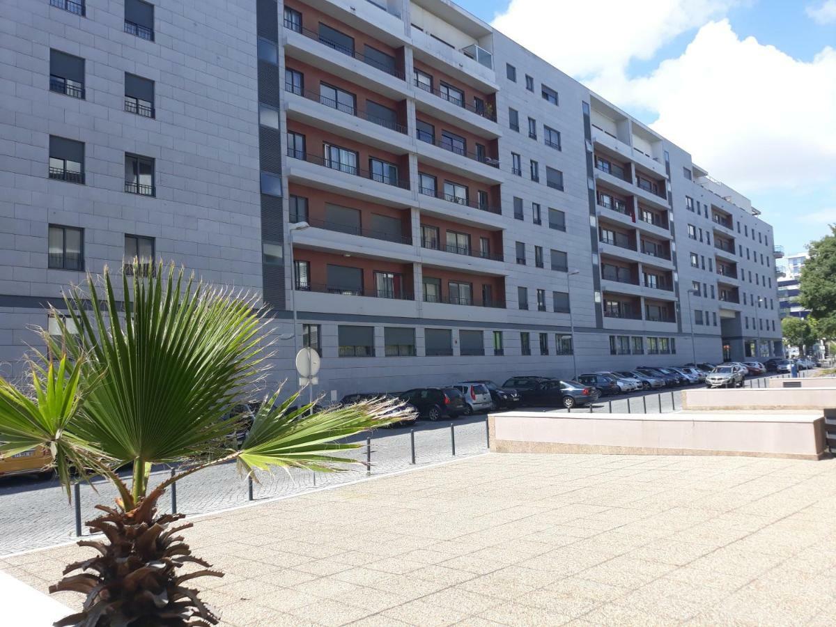 Apartamento Parque Nacoes Lisboa