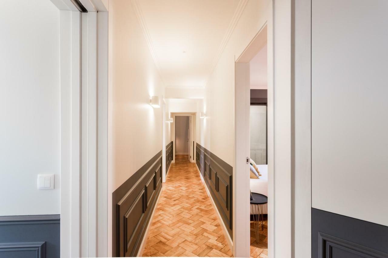 Airport Charming Bed & Breakfast Lisbon