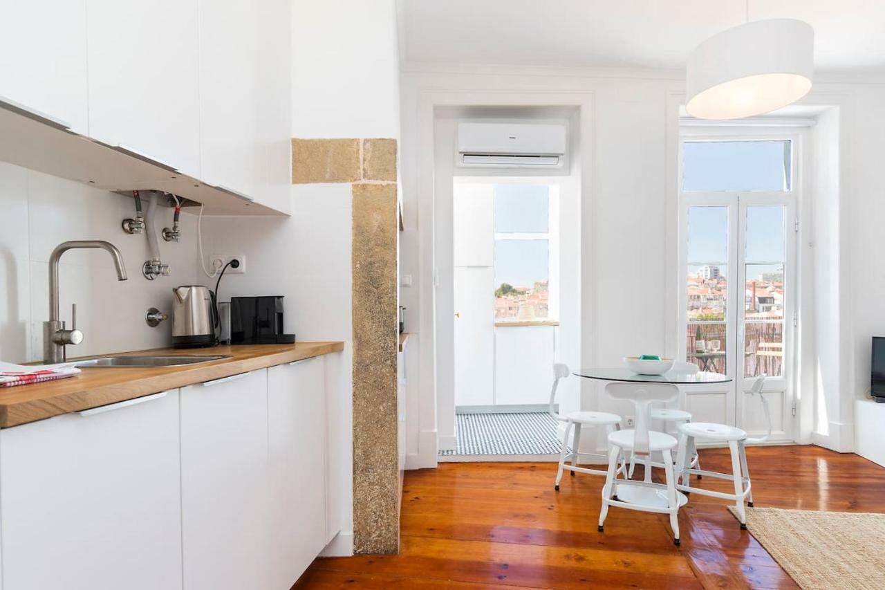With Great Views And Aircon Apartamento *