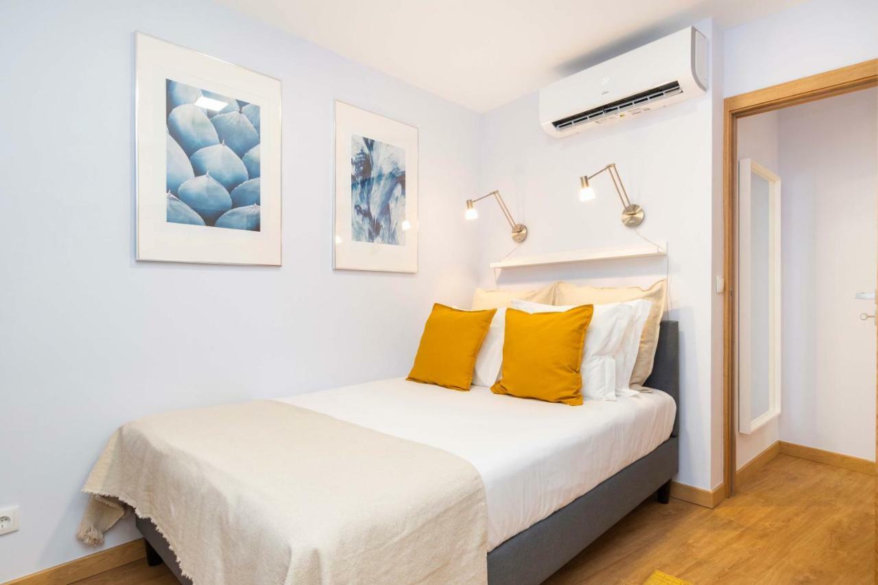 Perfect, Cool, Aircon, 2 Beds 2 Bath Location