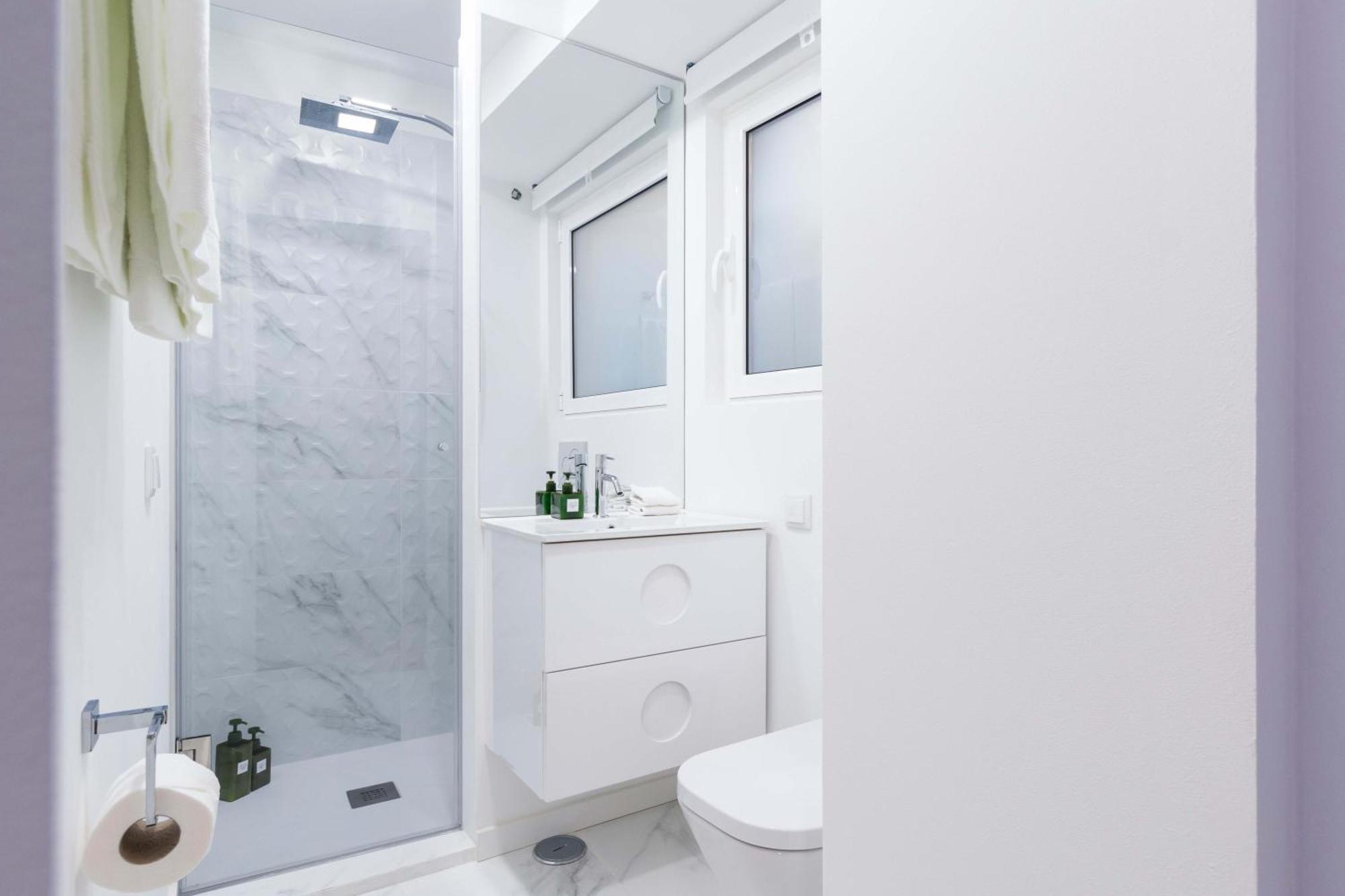 Apartamento Perfect, Cool, Aircon, 2 Beds 2 Bath Location *