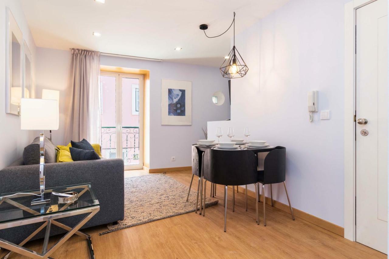 Perfect, Cool, Aircon, 2 Beds 2 Bath Location