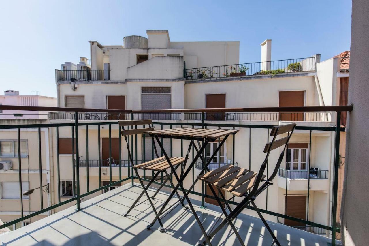 Lovelystay - Sunshine In The Heart Of Graça Apartamento *