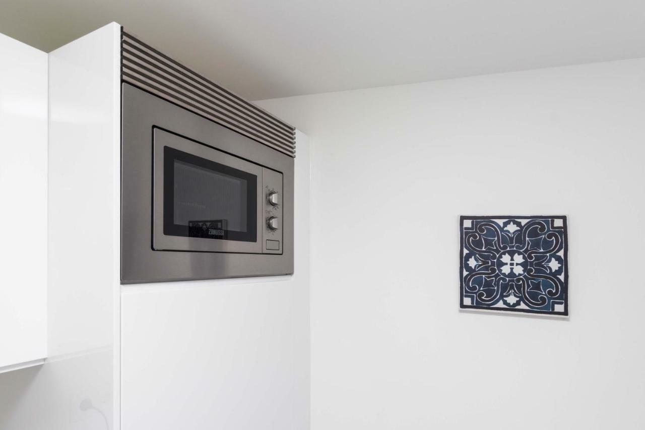 Perfect, Cool, Aircon, 2 Beds 2 Bath Location Lisboa