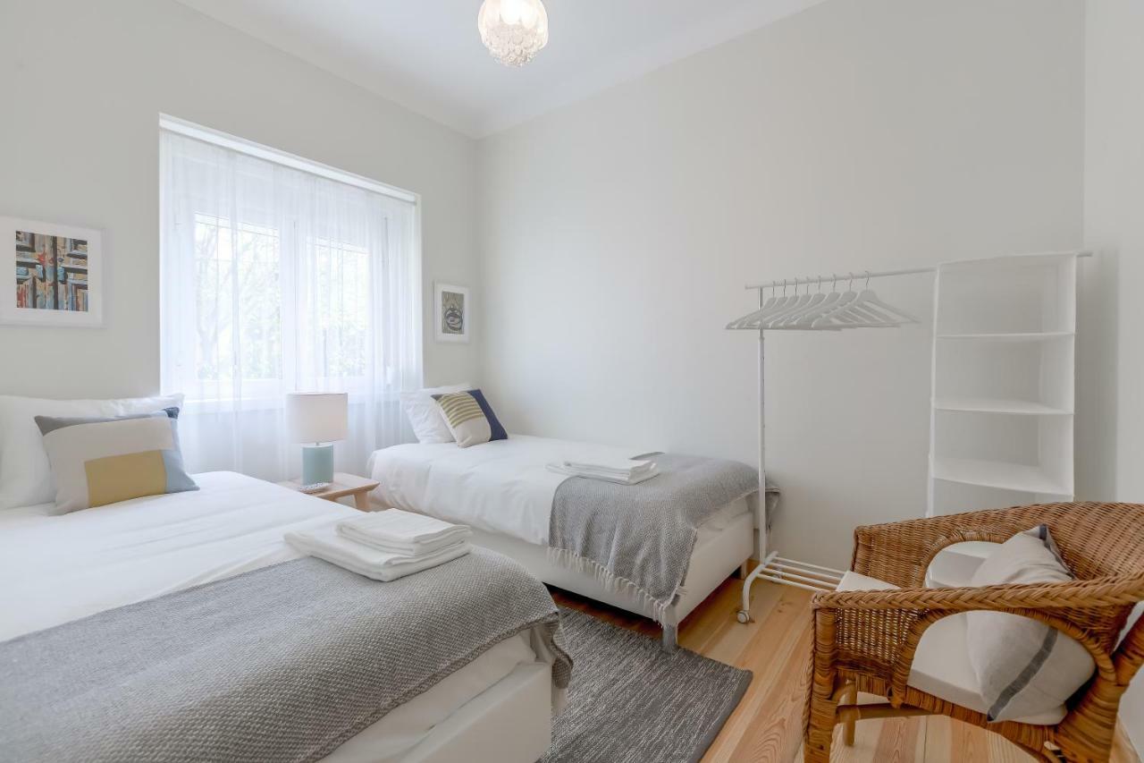 Sunny, Bright And Quiet Apartment, By Timecooler Lisboa