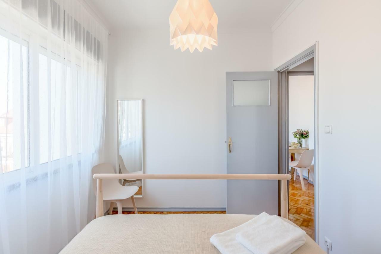 Apartamento Renovated Sunny With Amazing Sunset Balcony , By Timecooler Lisboa
