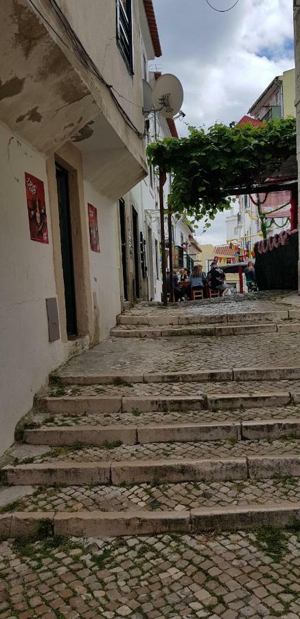 Beco Canas Lisbon