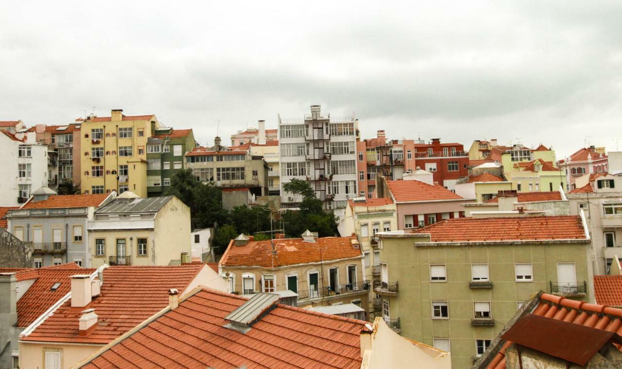Cozy And Spacious In Graca, Lisboa