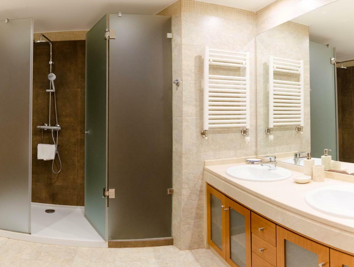 Apartment Joivy Graca Luminous 2-br With Terrace