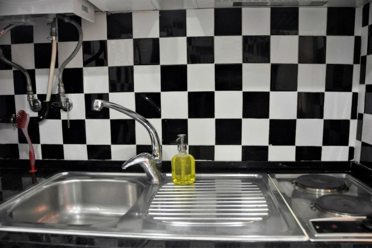 Cozy&quiet Flat Near Avenida Da Liberdade * Lisboa