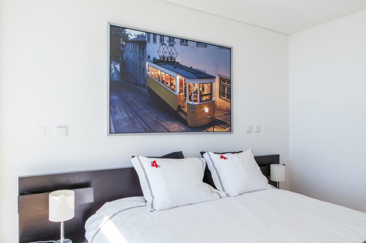 Apartamento Rent4rest Parque Nacoes 17th Floor River View Lisboa