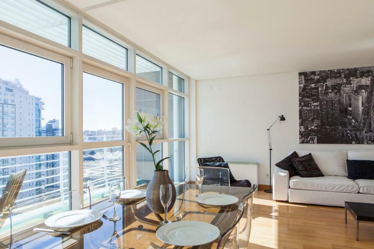 Apartamento Rent4rest Parque Nacoes 17th Floor River View Lisboa