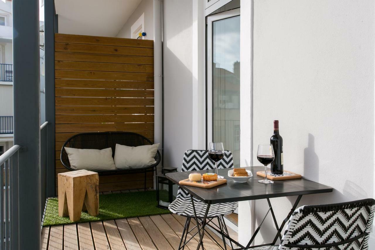 Altido Elegant Deluxe & Altido Luxurious 3-bedroom Apt With Terrace In Intendente * Lisboa