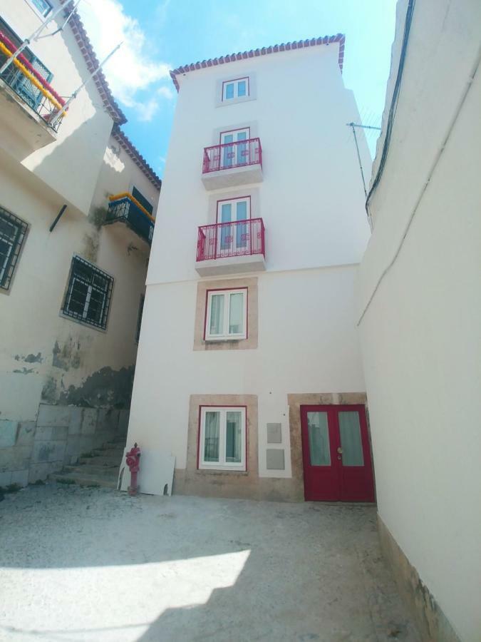 Be Local - In Beco Da Formosa In Alfama - *