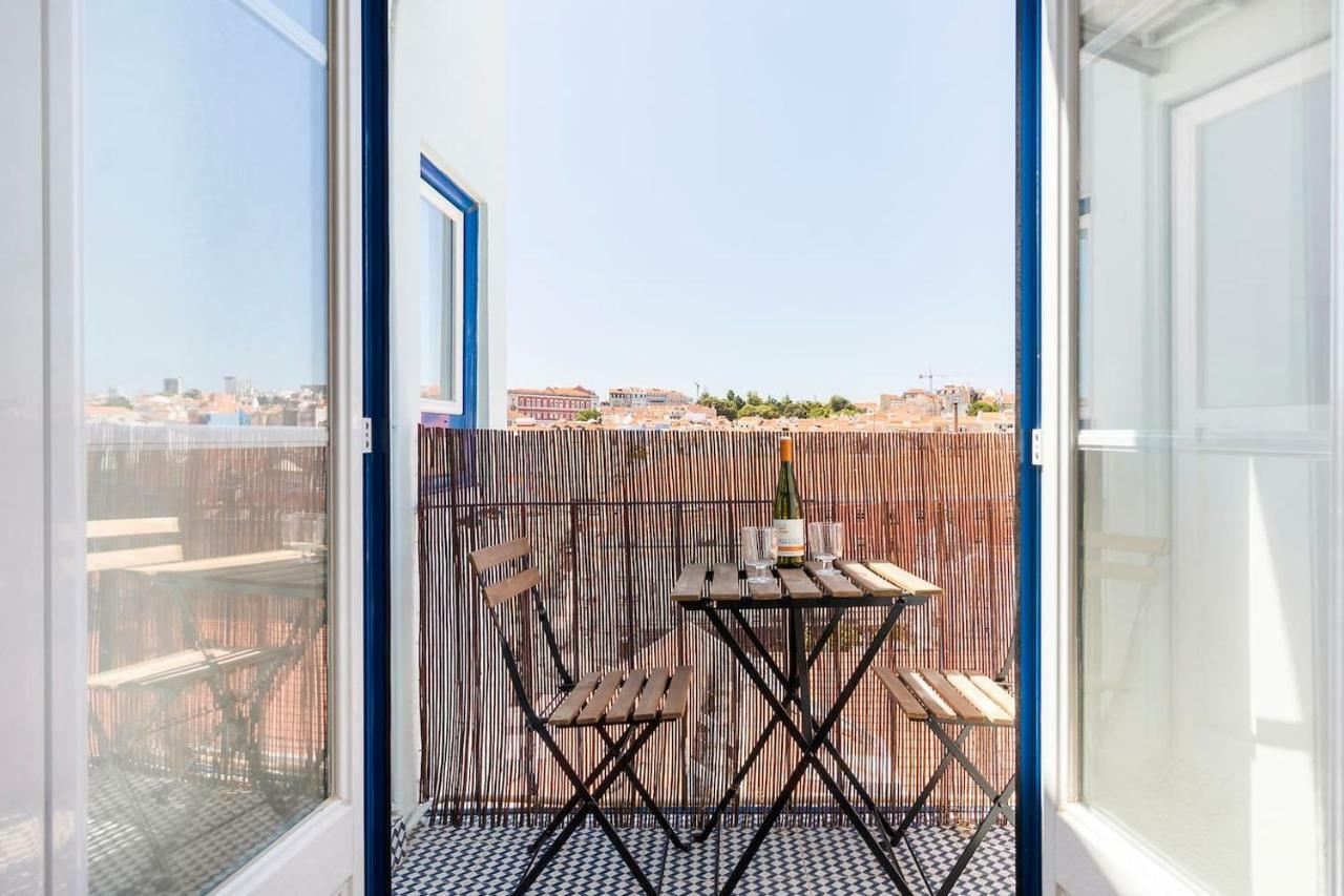With Great Views And Aircon *
