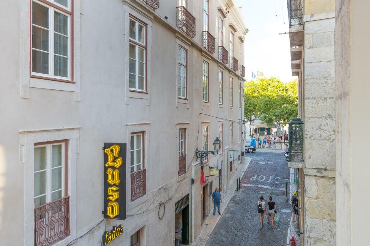 Sunny Bairro Alto & Chiado Apartment, By Timecooler * Lisboa