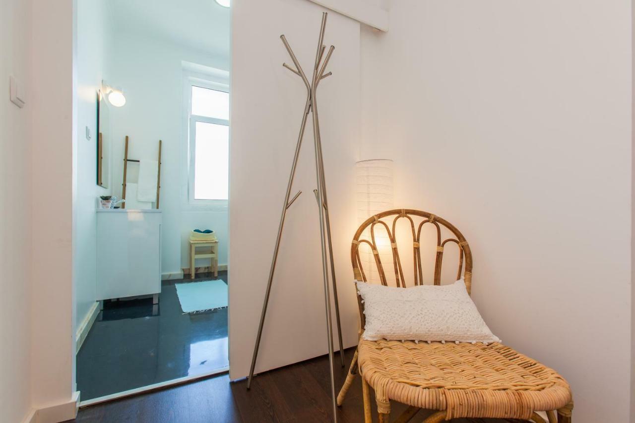 Typical Light Filled Graca W Ac, By Timecooler Apartamento Lisboa
