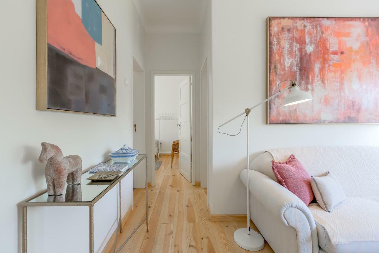 Sunny, Bright And Quiet Apartment, By Timecooler Apartamento