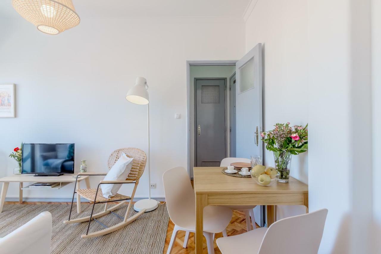 Apartamento Renovated Sunny With Amazing Sunset Balcony , By Timecooler *