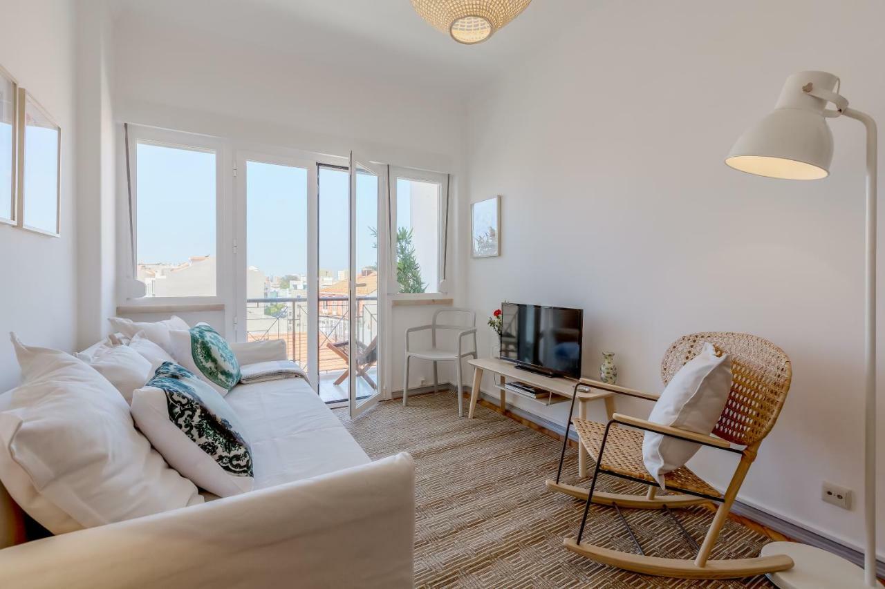 Apartamento Renovated Sunny With Amazing Sunset Balcony , By Timecooler