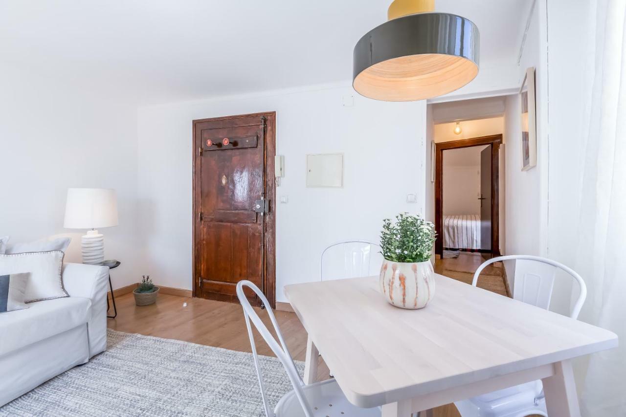 Light Filled Typical At Alfama, By Timecooler Apartamento Lisboa