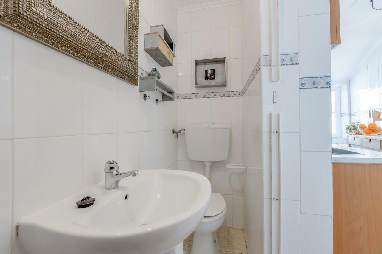 Light Filled Typical At Alfama, By Timecooler Apartamento *