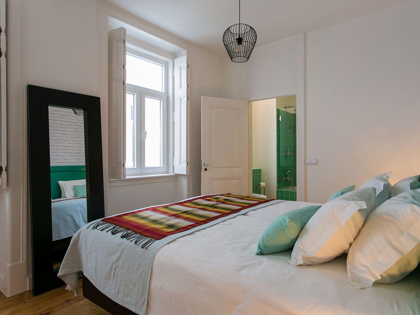Joivy Gorgeous 3br With Balcony Nearby Time Out Market Lisboa