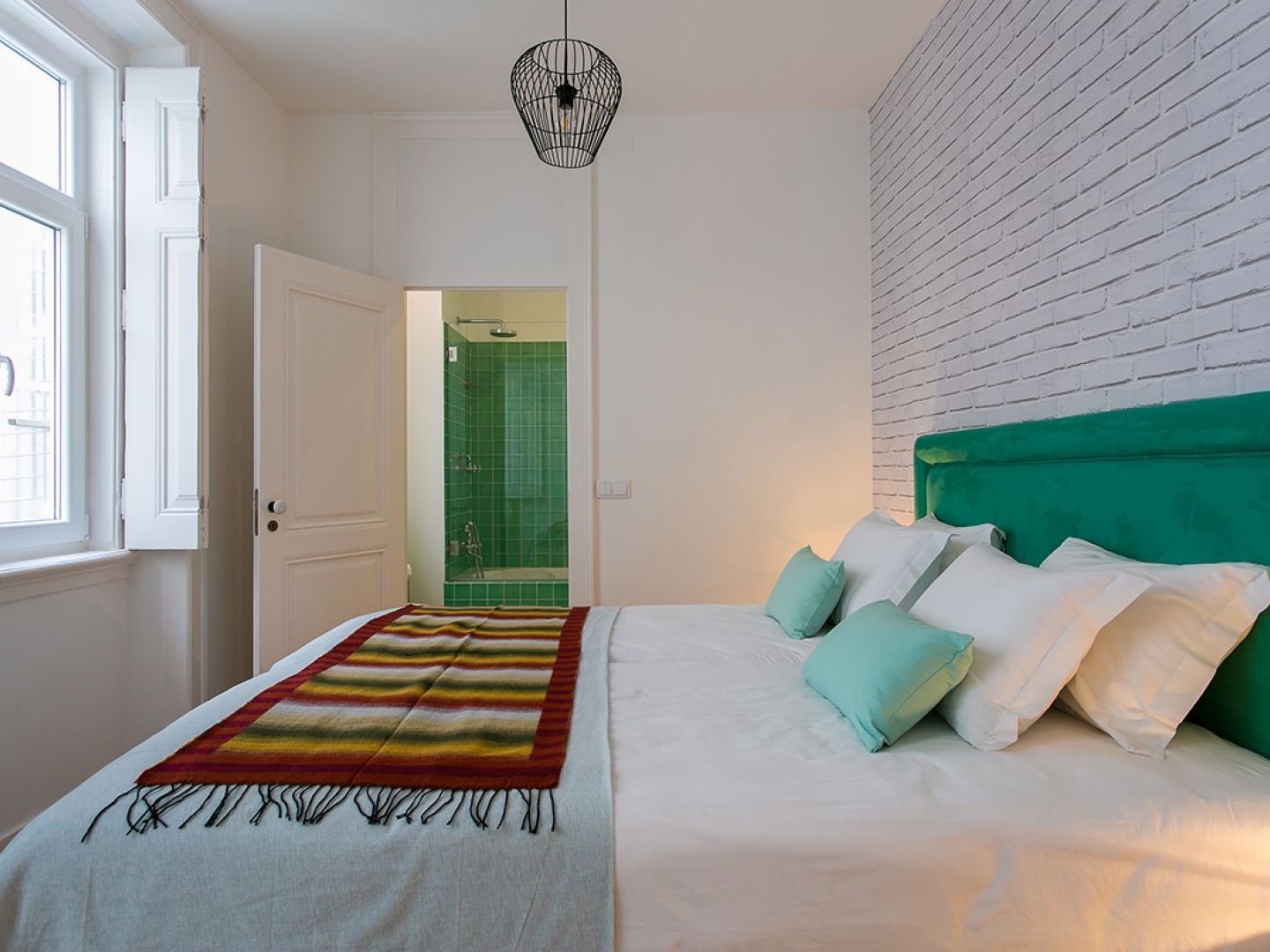 Joivy Gorgeous 3br With Balcony Nearby Time Out Market * Lisboa