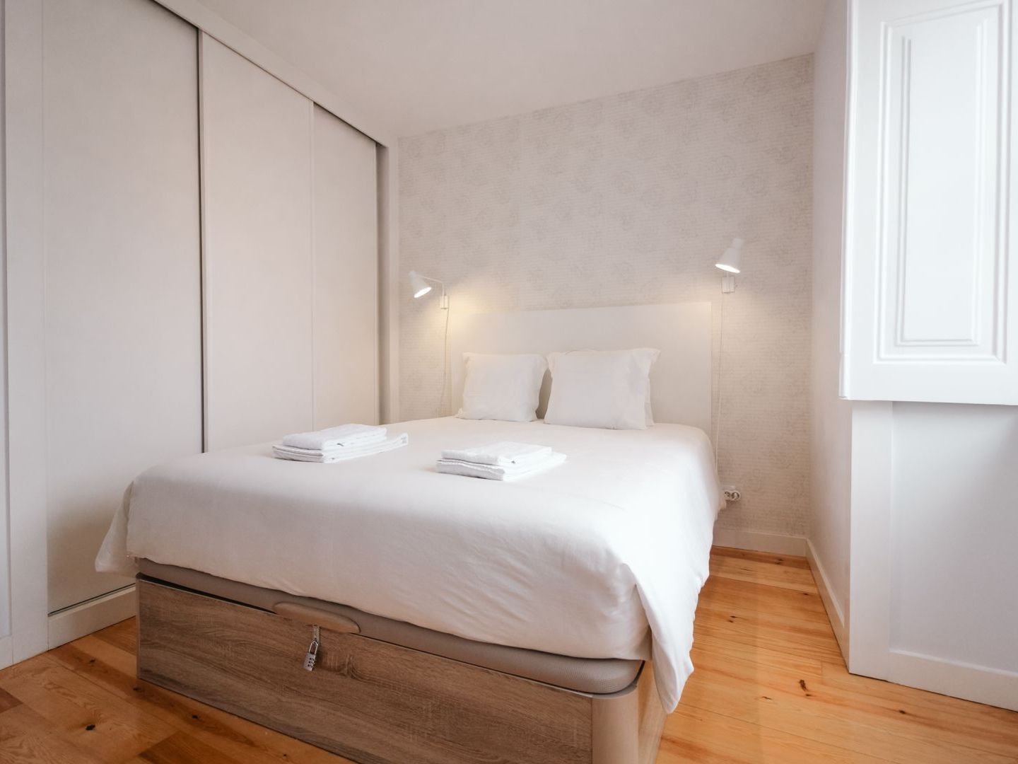 Joivy Elegant 2br Nearby Tram 28e Stop - Portas Sol Apartamento Lisboa