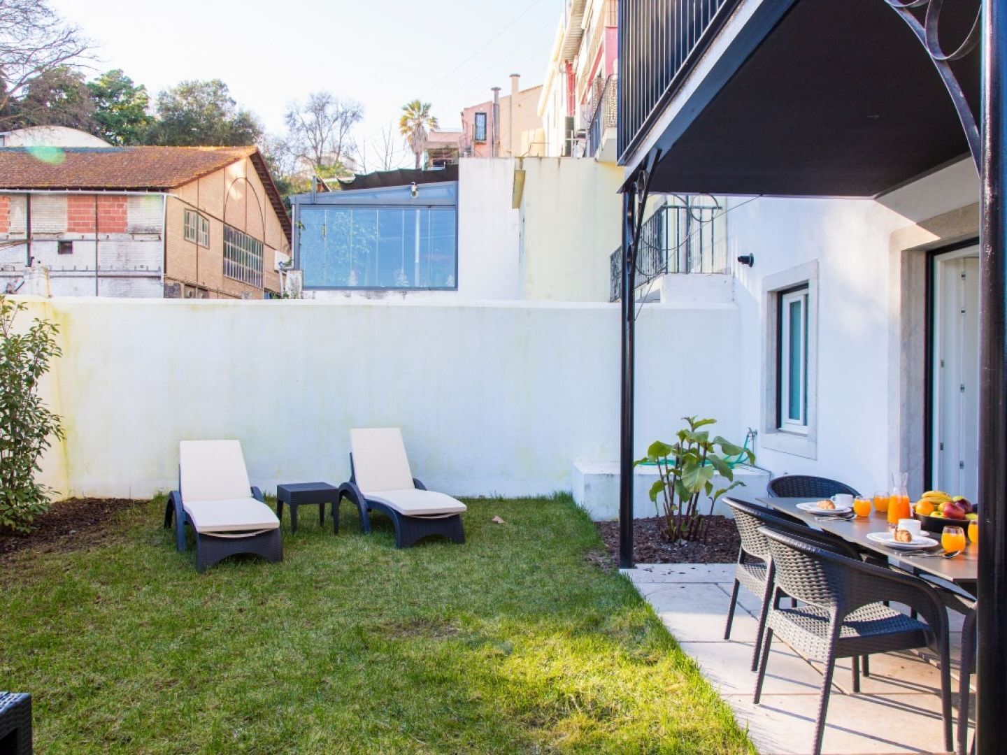 Joivy Stunning 2br With Garden, By The Avenida Subway And Botanical Garden Of Apartment Lisbon