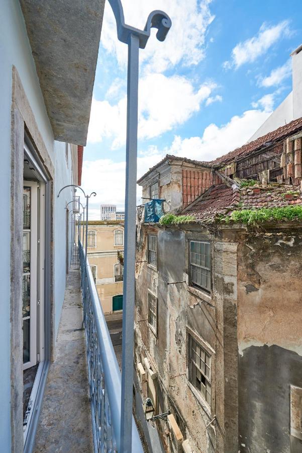 Modern Bica Dos Olhos