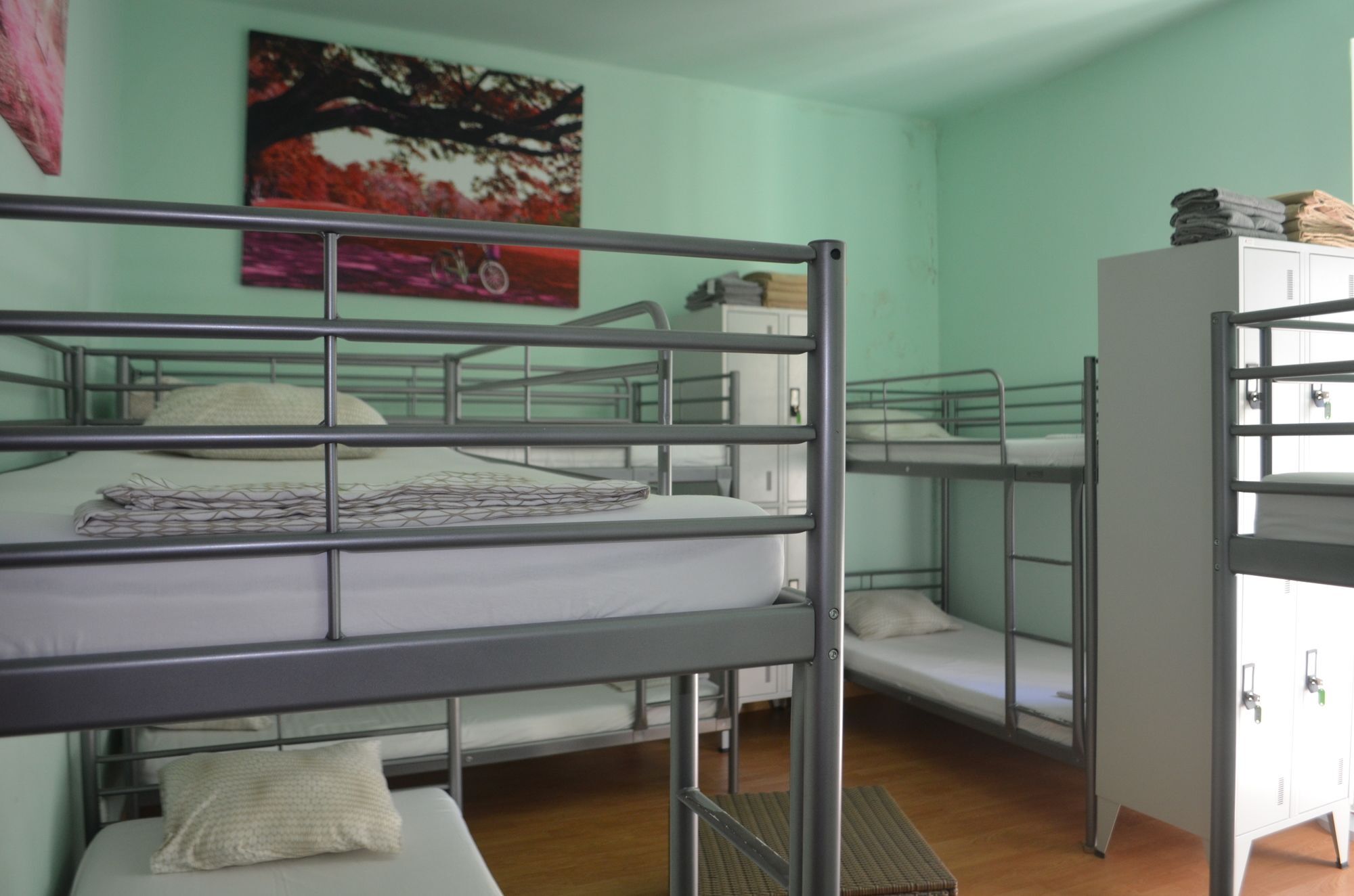 Check Hotel 2*