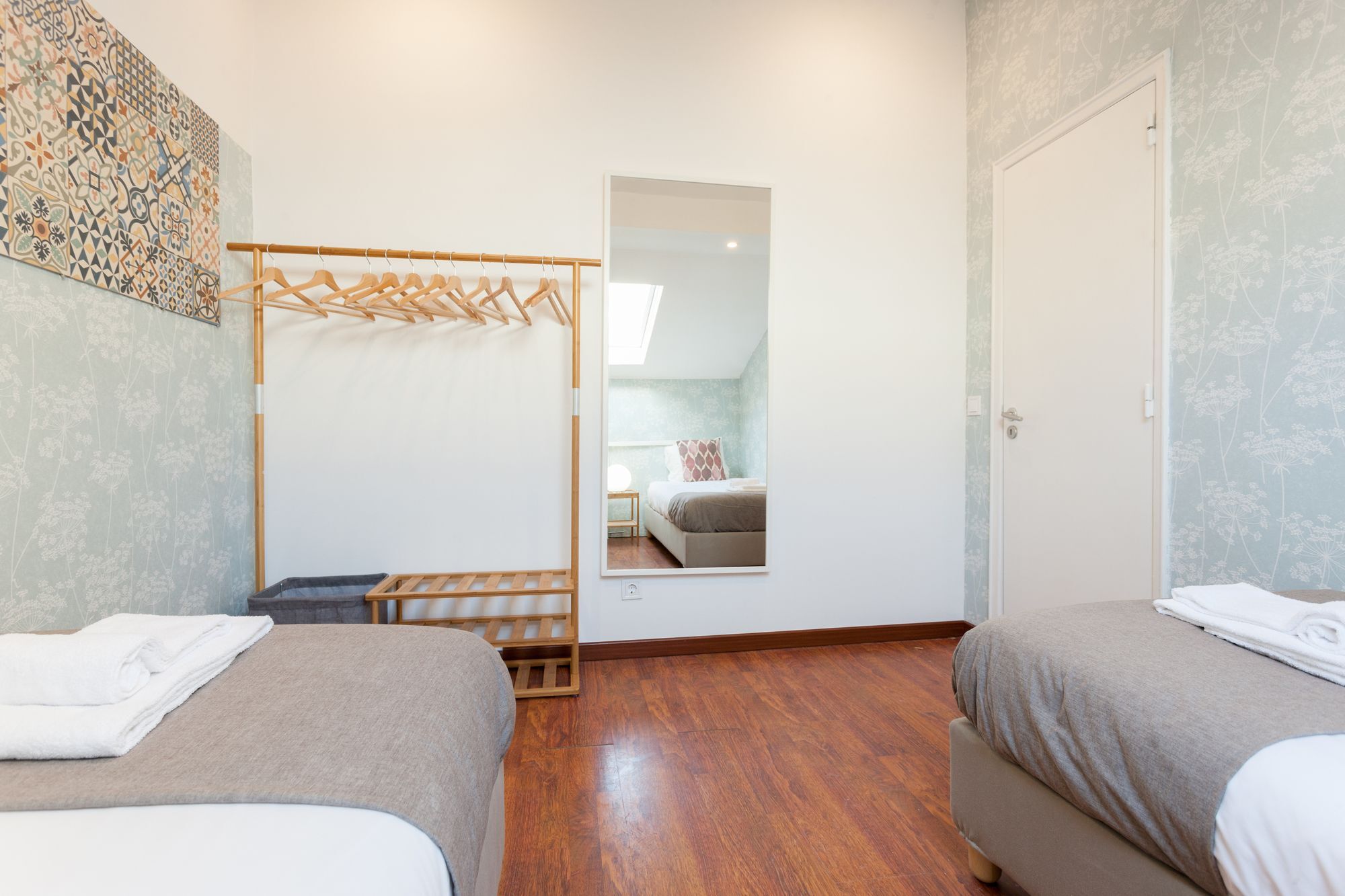 Liberty Duplex I By Lu *