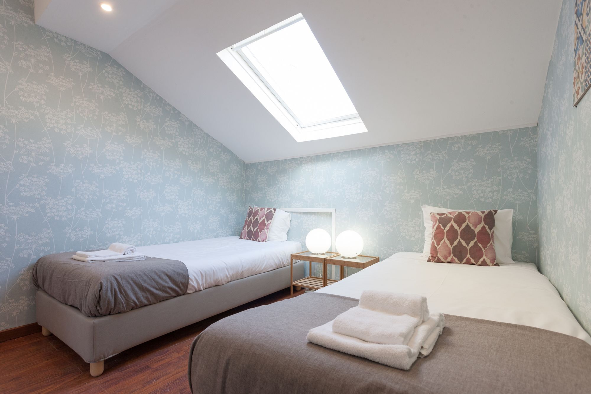 Liberty Duplex I By Lu
