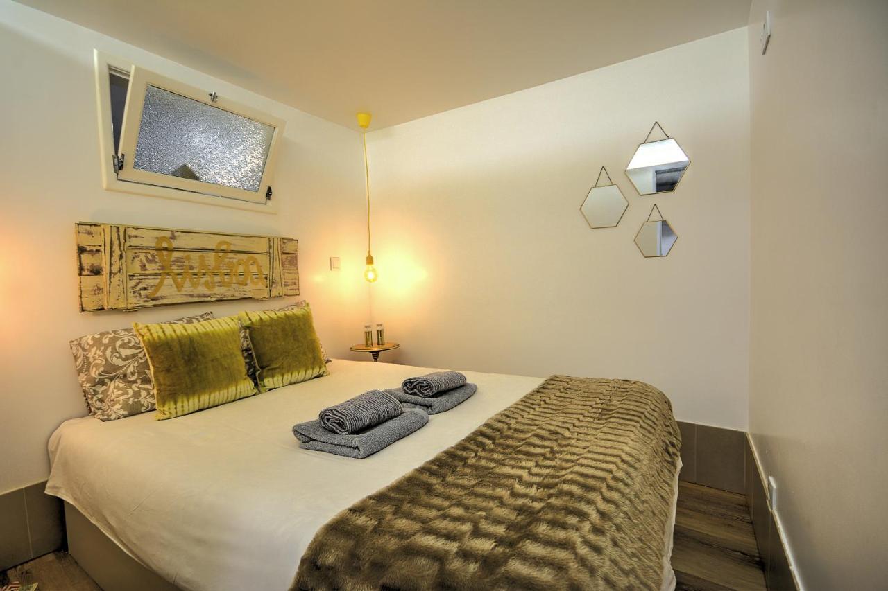 Apartment Traditional With A Terrace, Ac And Fast Internet Lisbon