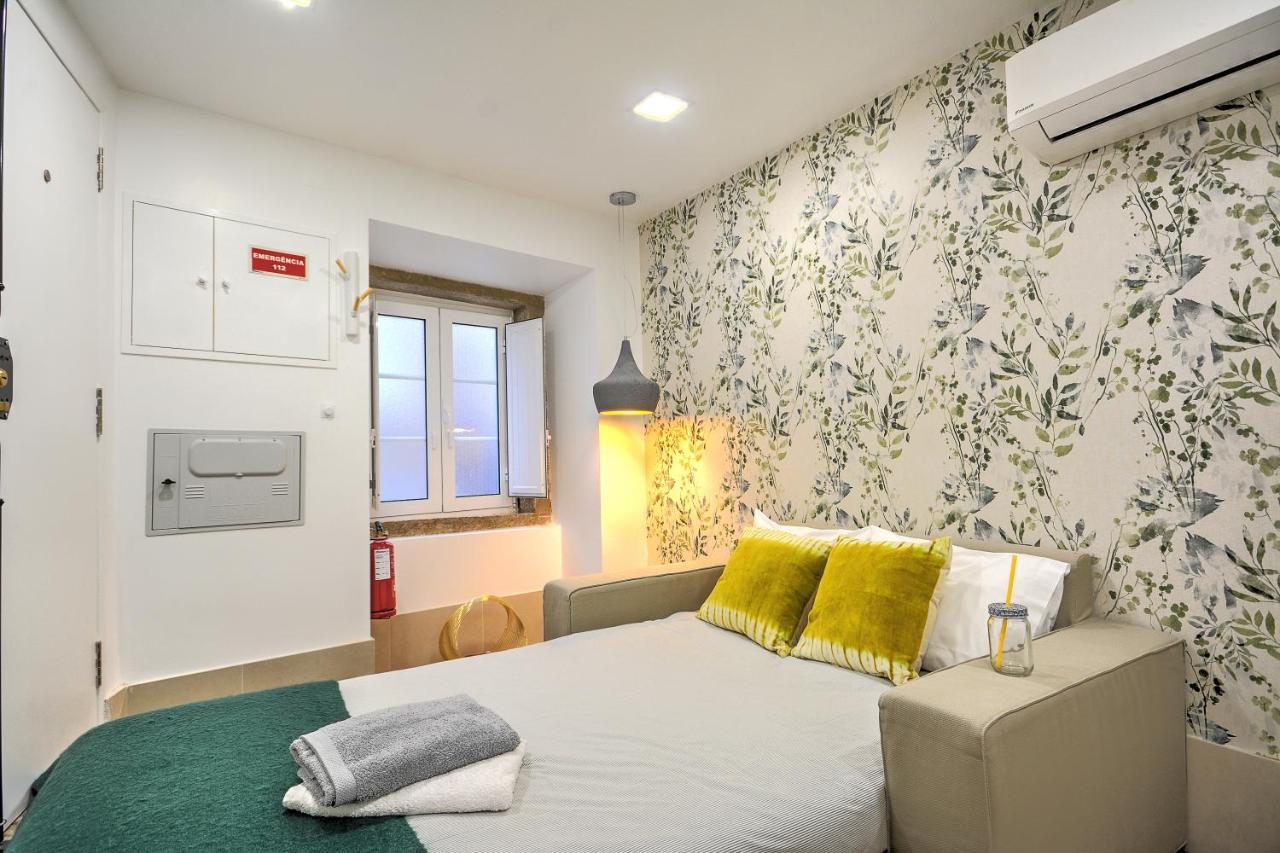 Traditional With A Terrace, Ac And Fast Internet * Lisbon