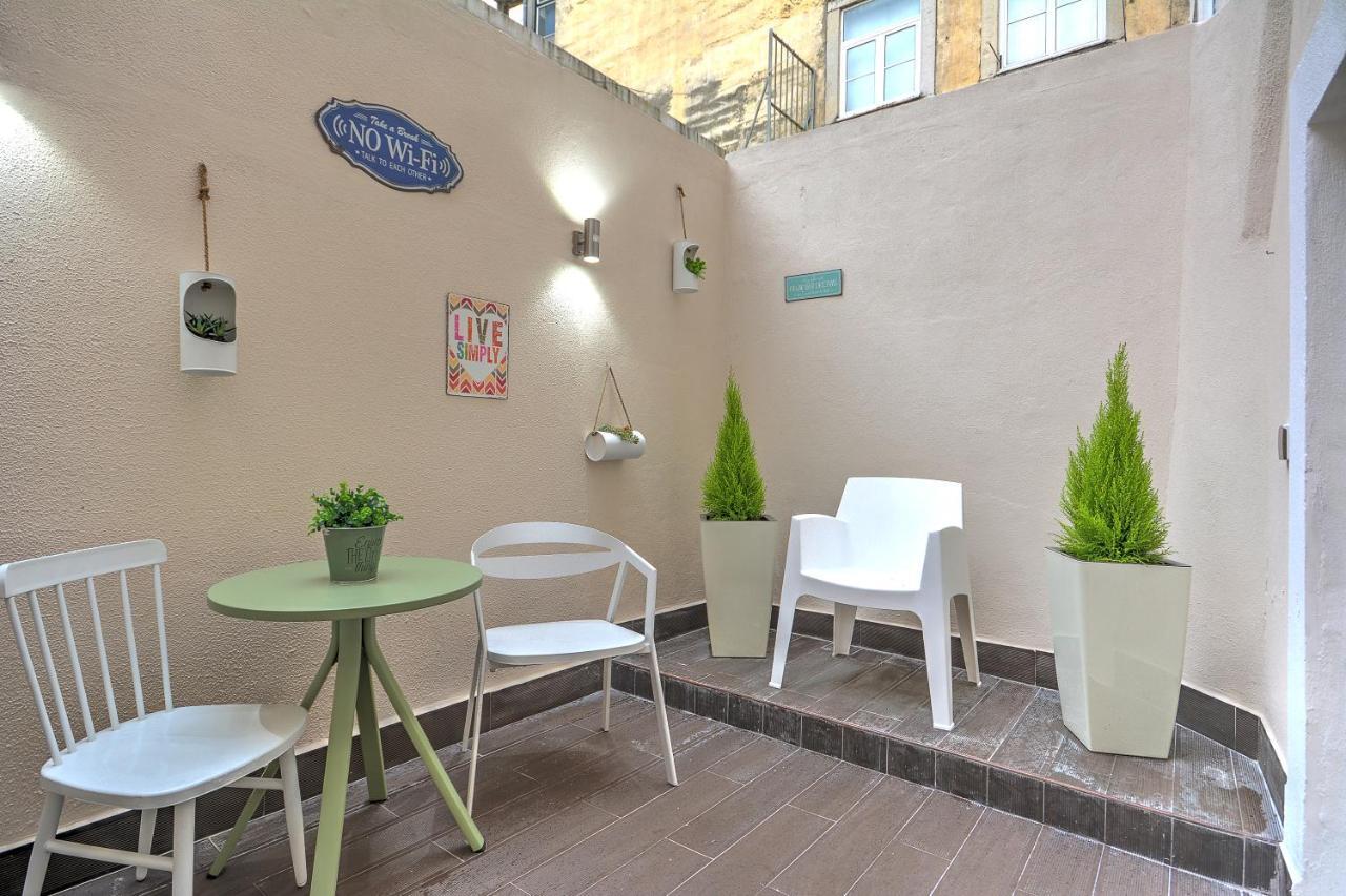 Traditional With A Terrace, Ac And Fast Internet *