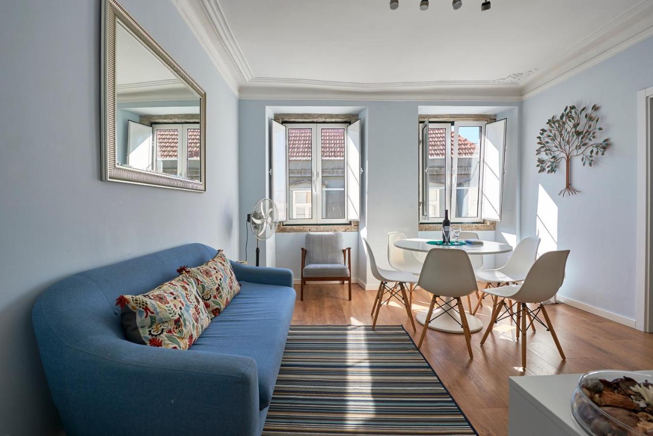 Elegant Riverview In Historical Apartamento
