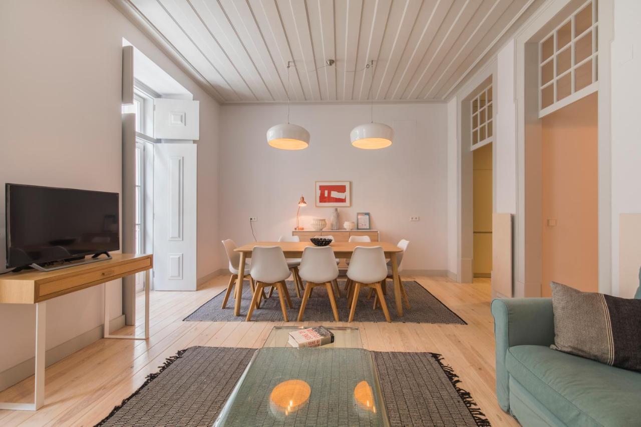 Lovelystay - Charming 3 Bedroom Wonder Downtown * Lisboa