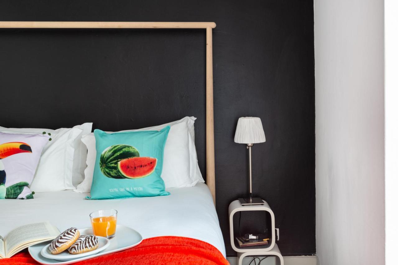 Apartamento Joivy Bold And Colourful 1-bed Flat At The Heart Of Chiado, Nearby Carmo Convent