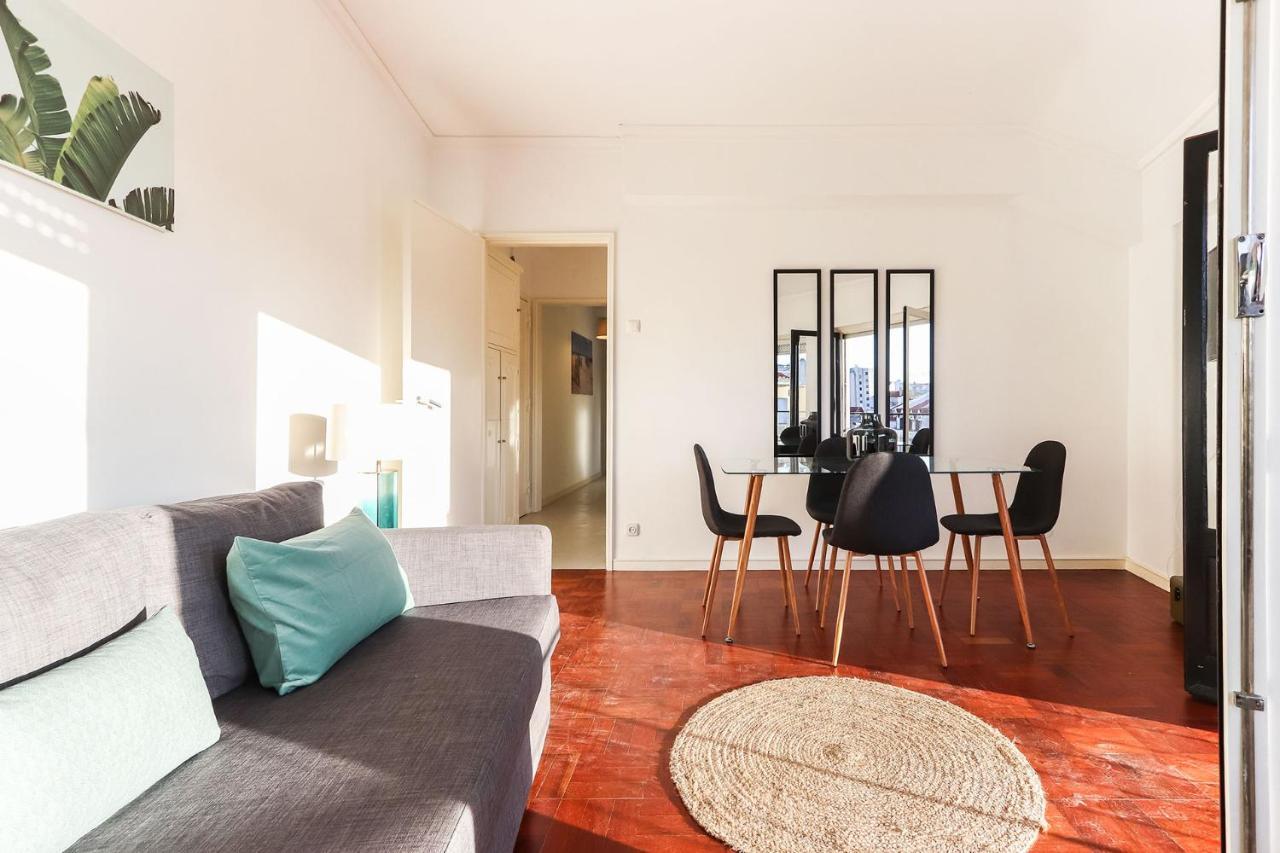 Marques Balcony By Homing * Lisboa