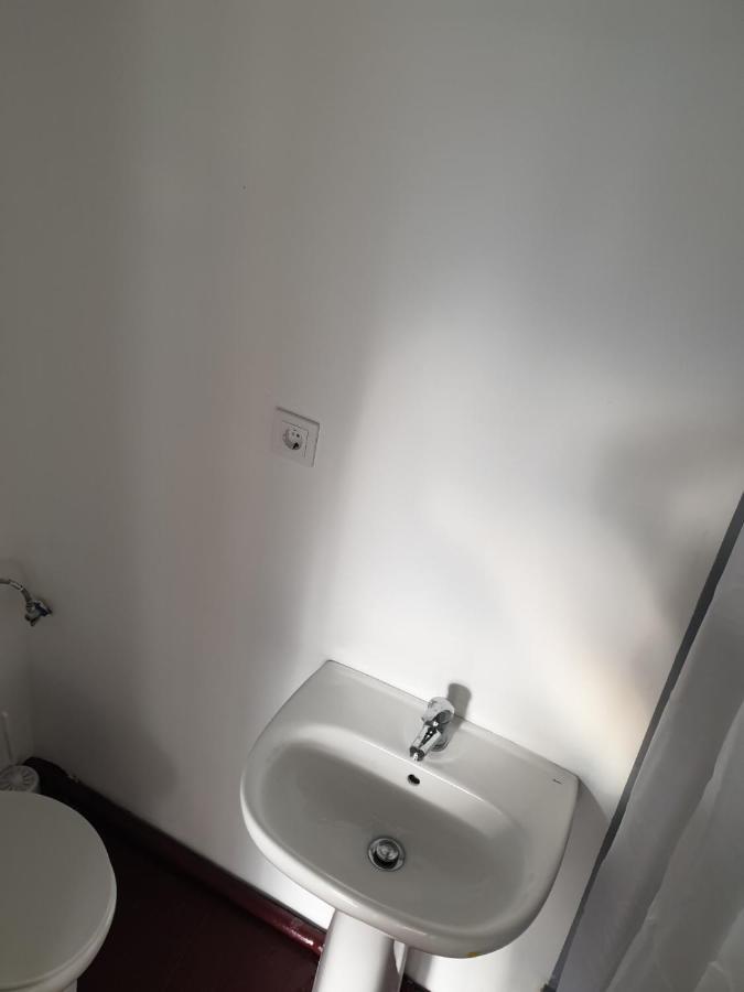 Hostal Casa Vale Ecotainer Lisboa