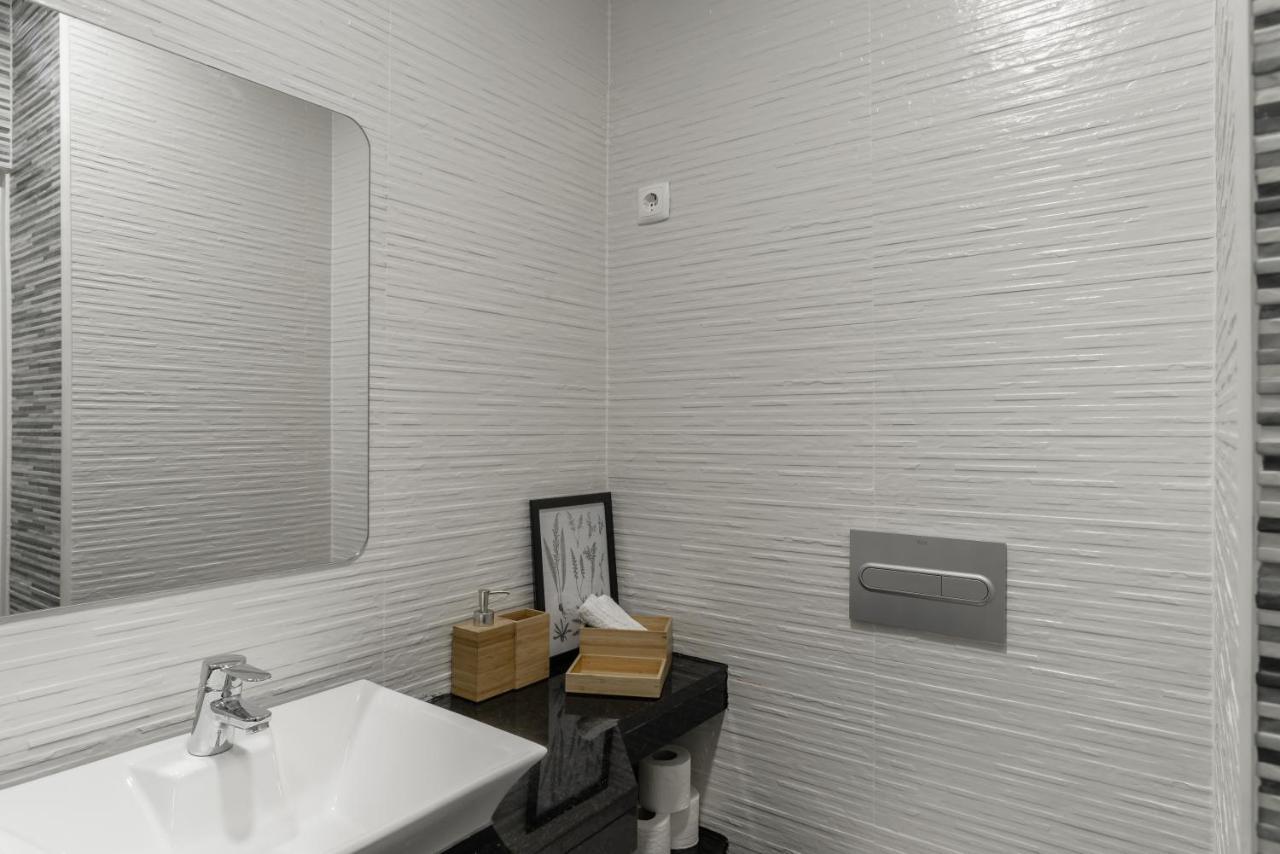 Authentic Graca - Cozy Flat With Local Soul Apartment