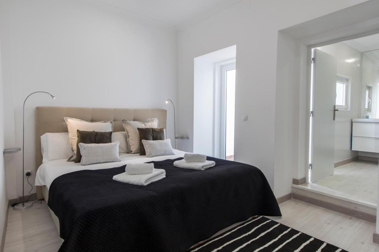 Principe Real: Elegant Flat With Terrace