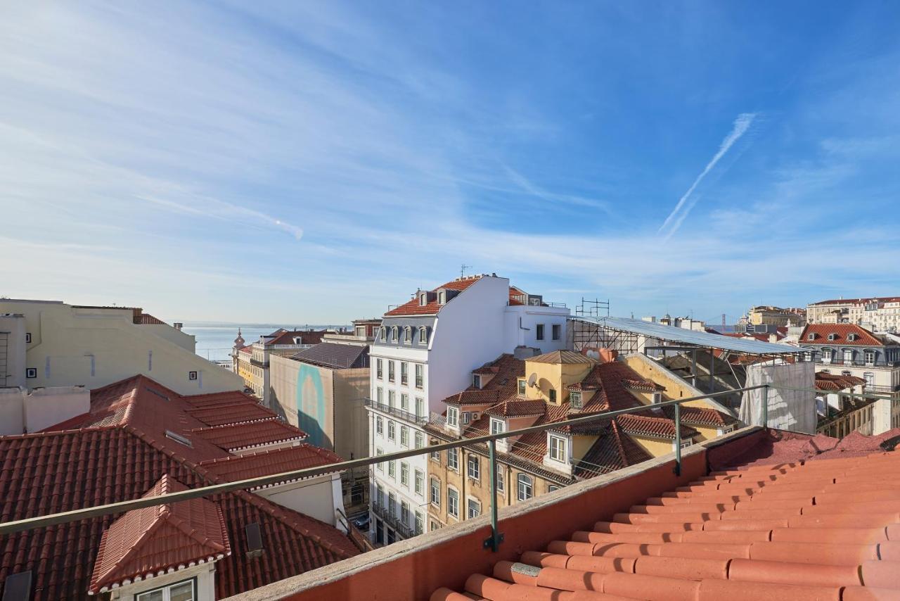 360º Rooftop And River View