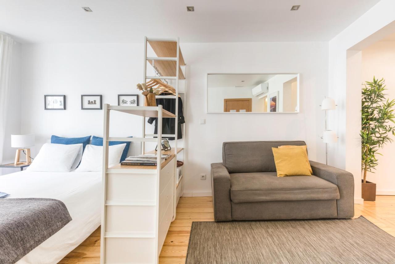 Apartamento Bairro Alto Bronze Of Art *