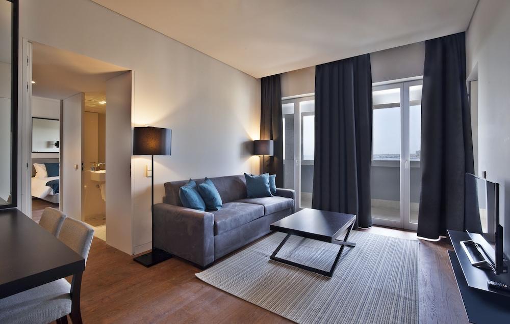 Five Stars 8 Building Apartment