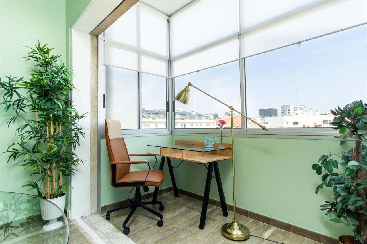 Gaze Out At The In A Retro-chic Getaway * Lisboa