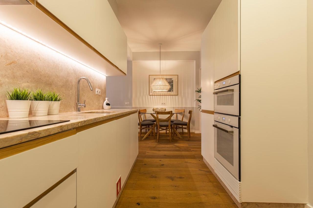 Upscale & Modern 2bdr